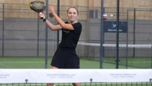 HVB-personal spelade padel under flickas självmordsförsök