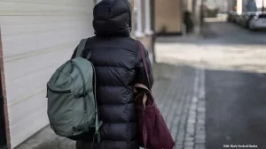 Hemlös 80-åring får ingen hjälp