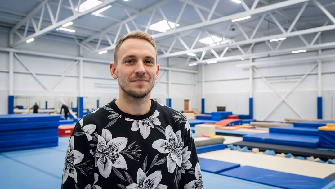 Friskola pressar tioåringar med prestationsprofil
