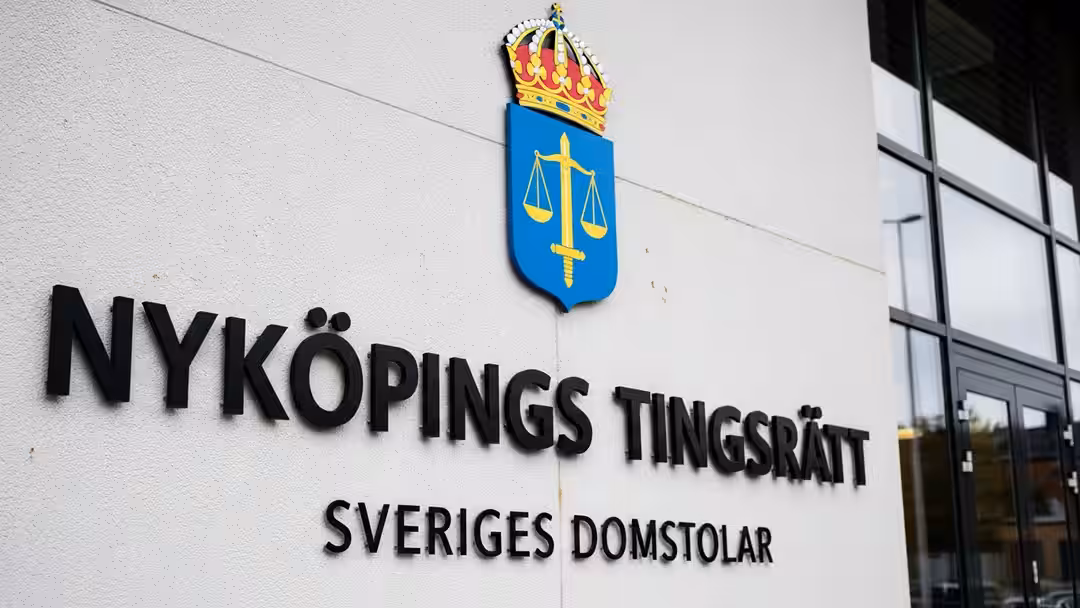 Tingsrättsanställd åtalas för grov barnporr