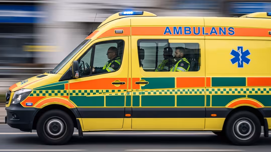 Ambulanspersonal jobbade alkoholpåverkad