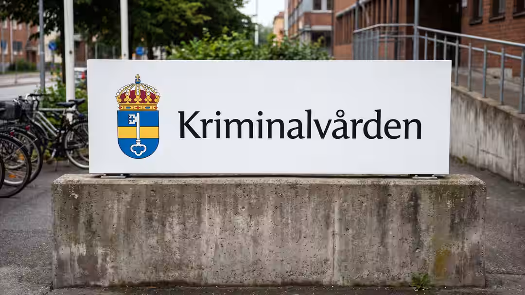 Våldtäkter i överfulla fängelseceller