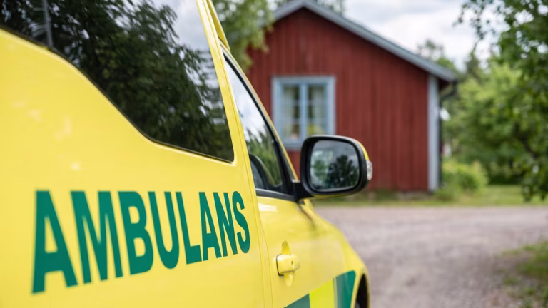 Ambulanspersonal varnar för nya riskbedömningar