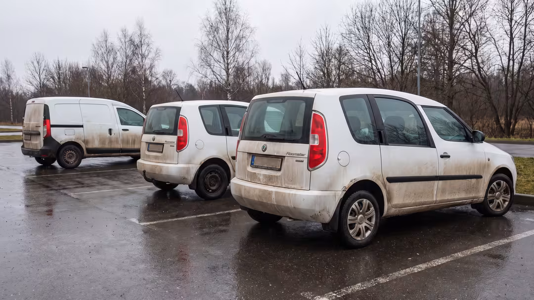 Drogad sköterska svek patienter – körde på stolpe Drogad sköterska svek patienter – körde på stolpe
