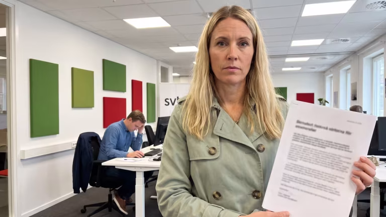 Föräldrar rasande: Skolan tiger om sexmisstankar