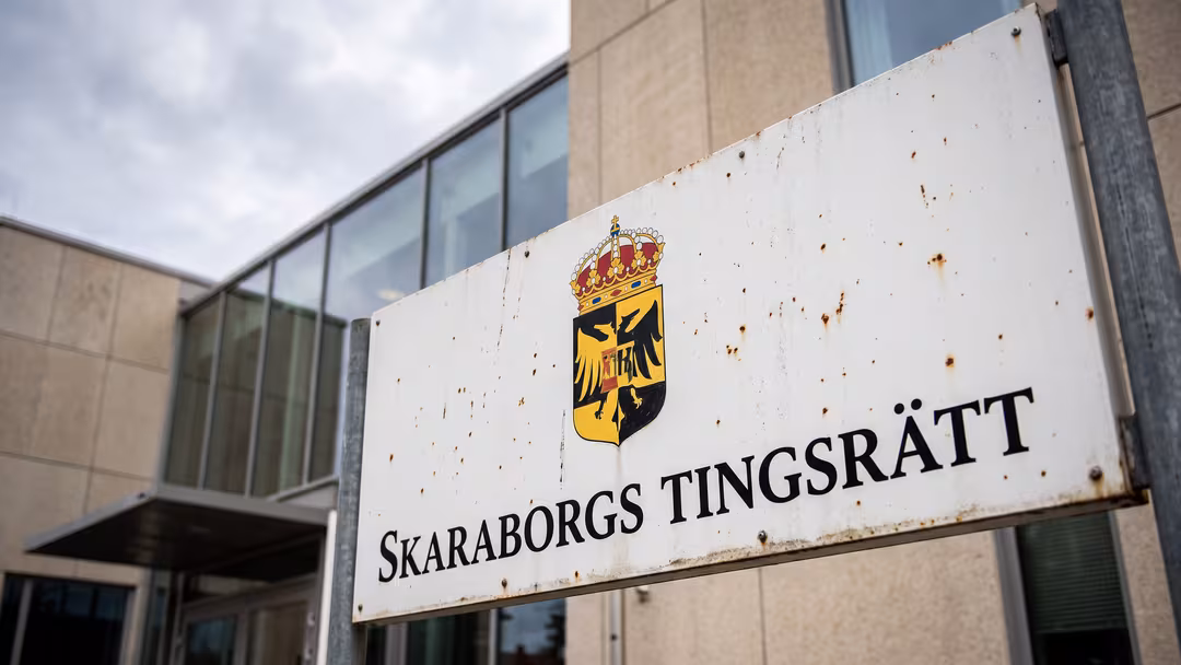Spädbarn fick livshotande skador av pappa Spädbarn fick livshotande skador av pappa