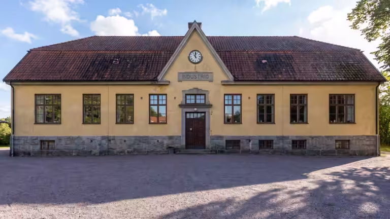 Hovrätten sänker straff efter Lundsberg-misshandel