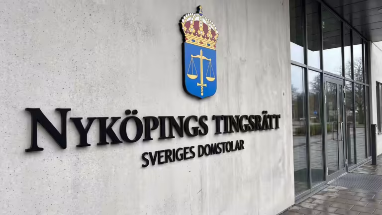 Man döms för våldtäkter mot funktionsnedsatt