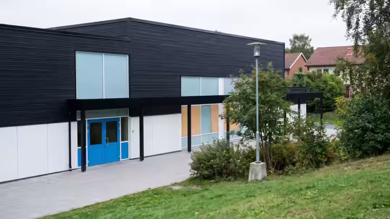 Skolan misslyckades med 56 elevers frånvaro