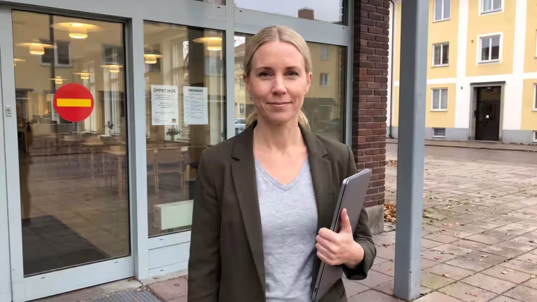 Kvinnan utnyttjad: Samhället sviker offer