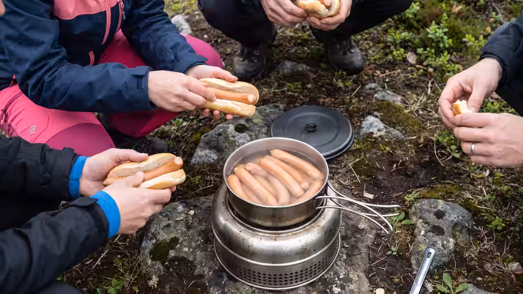 Lärare tände eld på elev
