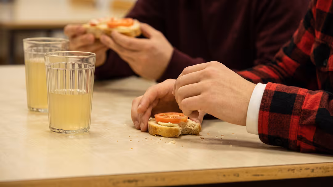 Barn nekas frukost på fritids – kränkning Barn nekas frukost på fritids – kränkning