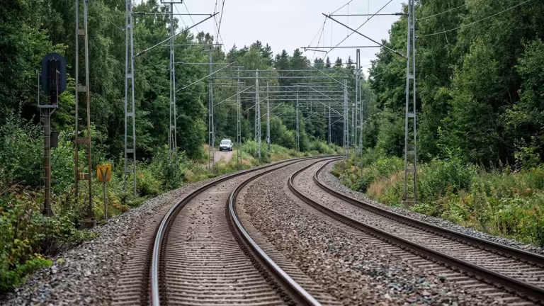 Kommunens station i Antnäs – ett spel för gallerierna