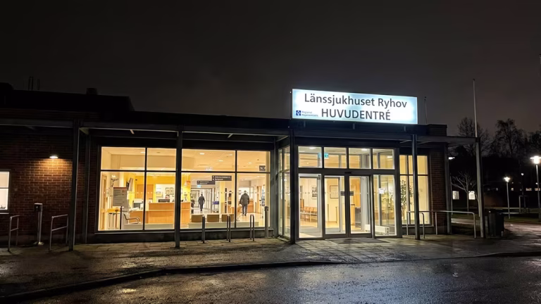 Sjuksköterska åtalad för grov våldtäkt